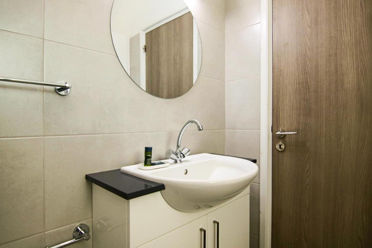 Apartamento Phaedrus Living: Seaside Luxury Flat Athina 115 Paphos Exterior foto
